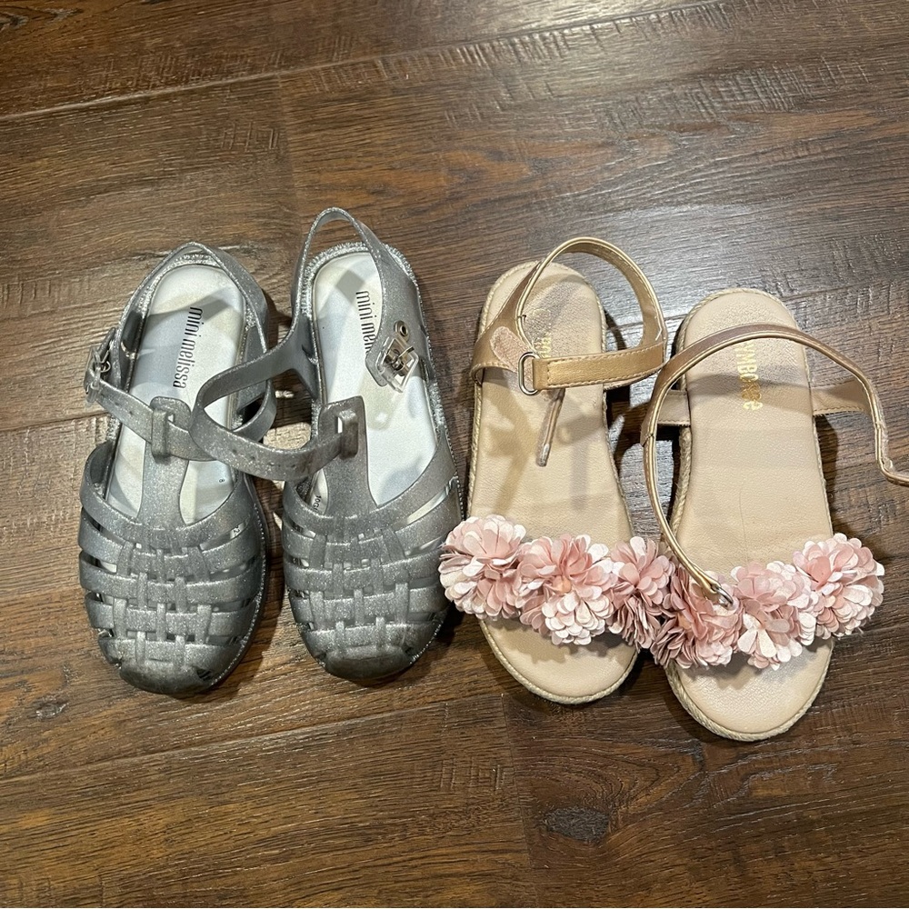 Mini Melissa fisherman style sandals/Gymboree flower dadas